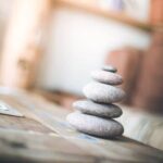 Feng Shui 2018 Bedroom Create harmony with FENG SHUI 2018 BEDROOM: balanced placement, calming colors, and natural materials