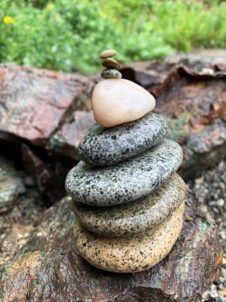 Mirrors in the Bedroom Feng Shui 1 Mirrors in the Bedroom Feng Shui: Placing mirrors to symbolically expand space while avoiding reflections of the bed