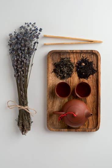 Flowers for Bedroom Feng Shui 1 Vibrant flowers for bedroom Feng Shui, promoting positive energy and peaceful atmosphere