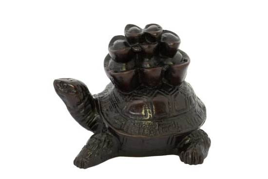 Energize your bedroom with FENG SHUI COLORS FOR BEDROOM WALLS like red, green, and earth tones