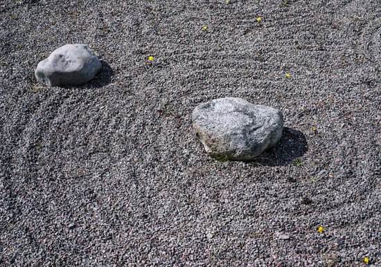 Feng Shui Desk Position in Bedroom 1 Optimize your bedroom's feng shui with a well-placed desk for productivity and balance. Feng shui desk position in bedroom