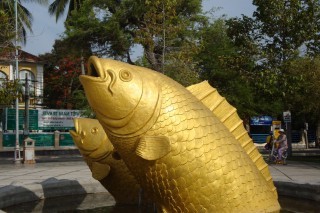 Bad Feng Shui House Design 1 cluttered layout, sharp corners, and blocked entryways