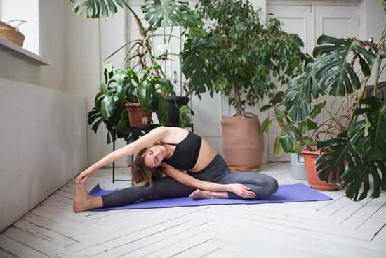 Feng Shui Tips for Bedroom Colors 1 Enhance bedroom energy flow with Feng Shui tips for selecting colors. Obtain peace and harmony. Feng Shui tips for bedroom colors